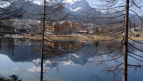 Vivamayr-altaussee-from-across-the-lake1